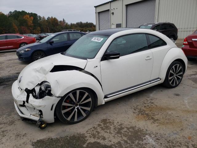 Lot #2340510491 2013 VOLKSWAGEN BEETLE TUR salvage car