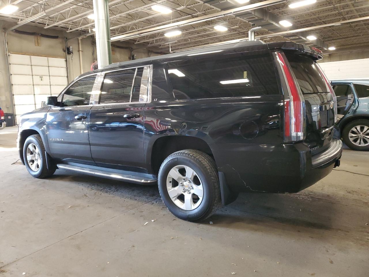 2015 Chevrolet Suburban K1500 Lt vin: 1GNSKJKC2FR158397