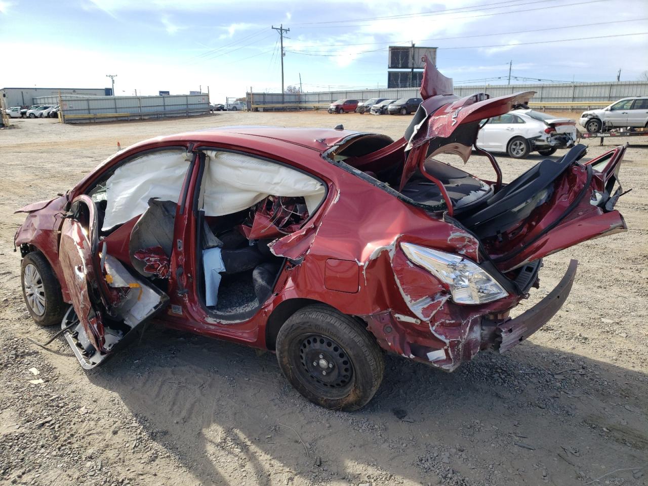 3N1CN7AP1HK459290 NISSAN VERSA 2017