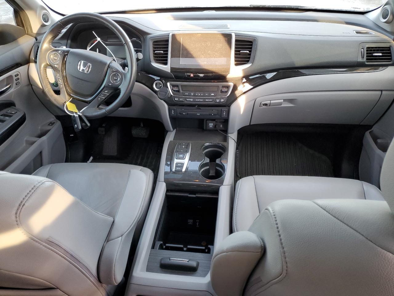 5FNYF6H96HB063673 HONDA PILOT 2017