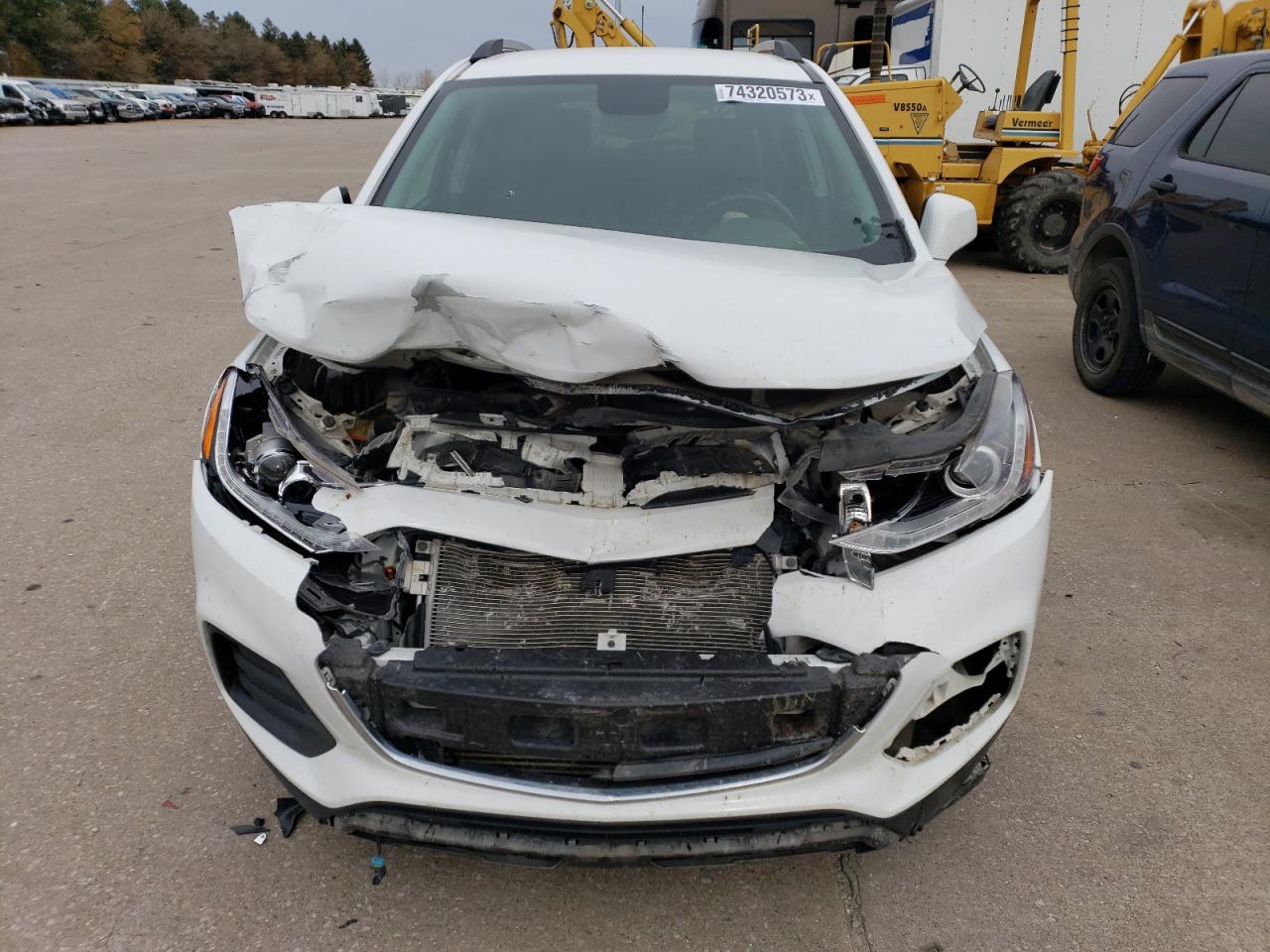 KL7CJLSBXJB674590 CHEVROLET TRAX 2018