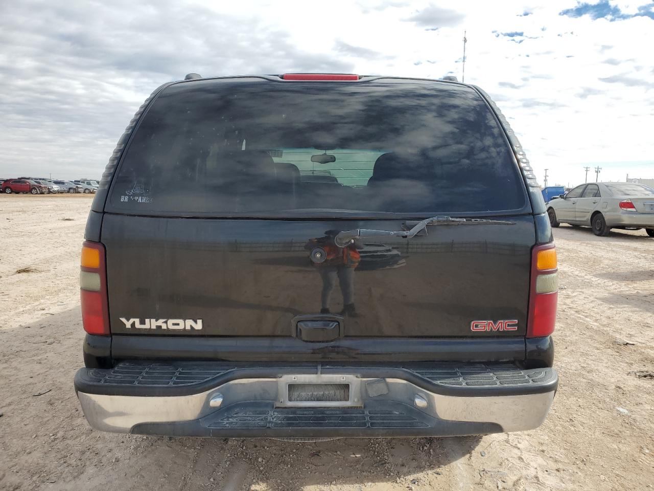 1GKEC13T61J238864 2001 GMC Yukon