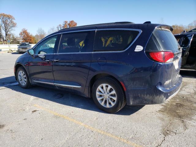 2C4RC1BG2HR576236 2017 CHRYSLER PACIFICA, photo no. 2