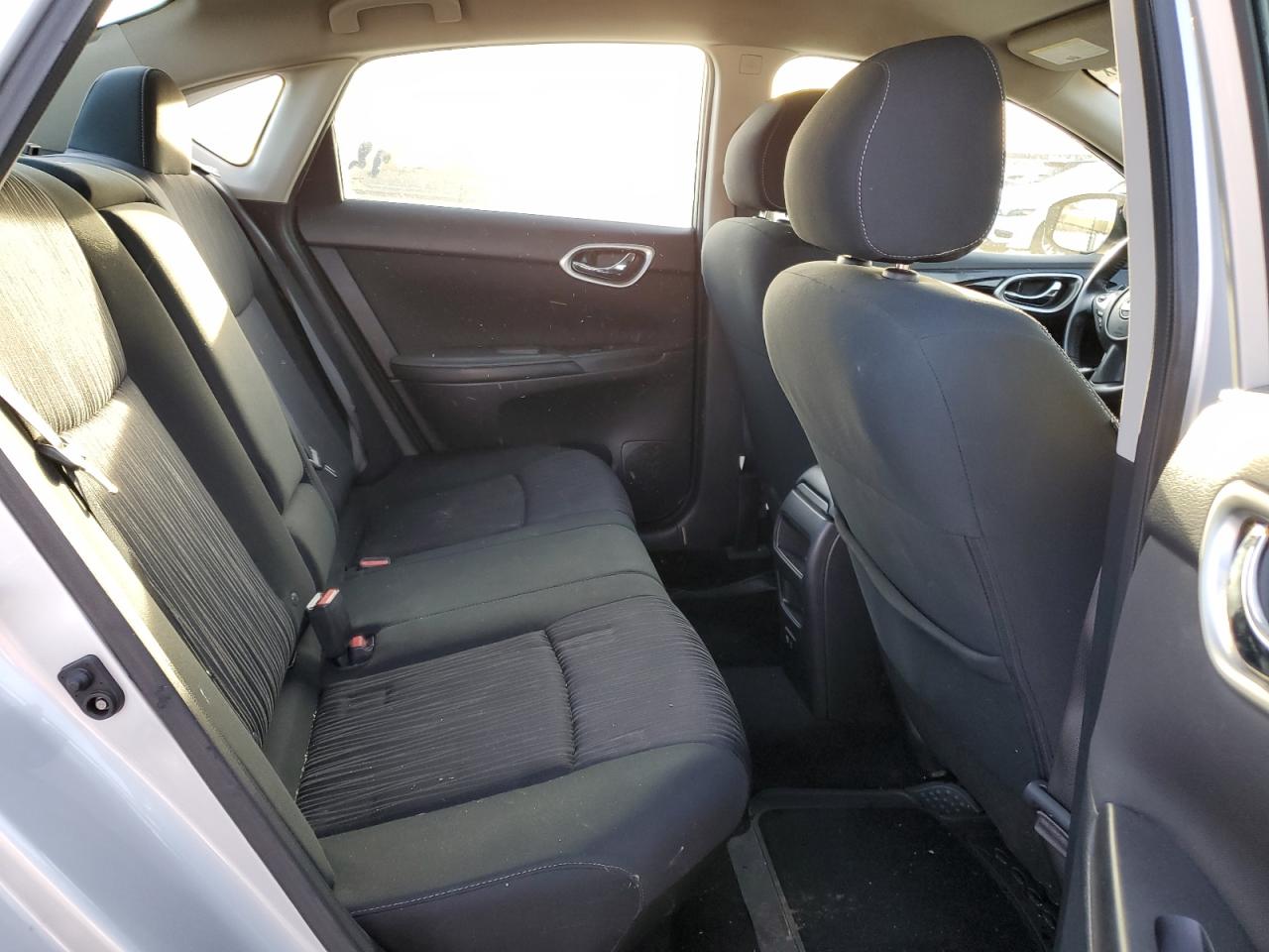 3N1AB7AP1KY332561 NISSAN SENTRA 2019