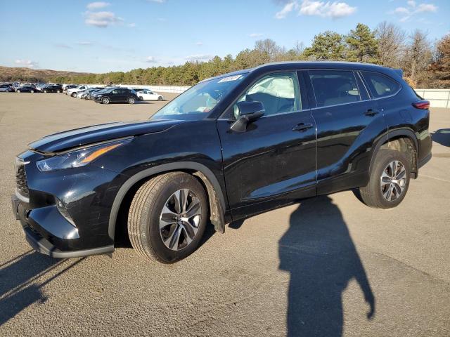 VIN 5TDHZRBH7NS234513 2022 Toyota Highlander, Xle no.1