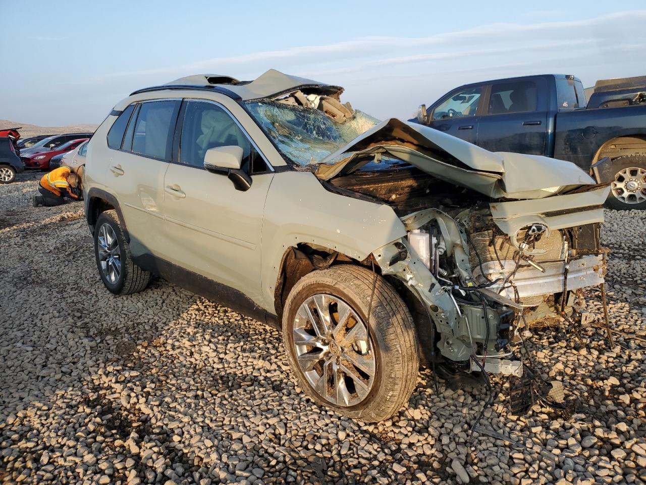 2T3A1RFV0PW364238 TOYOTA RAV4 2023