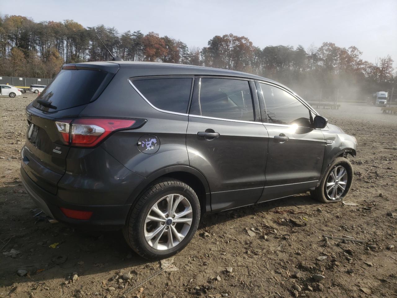 1FMCU0GD3HUE62885 FORD ESCAPE 2017