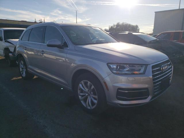 VIN WA1LHAF78JD053825 2018 Audi Q7, Premium Plus no.4