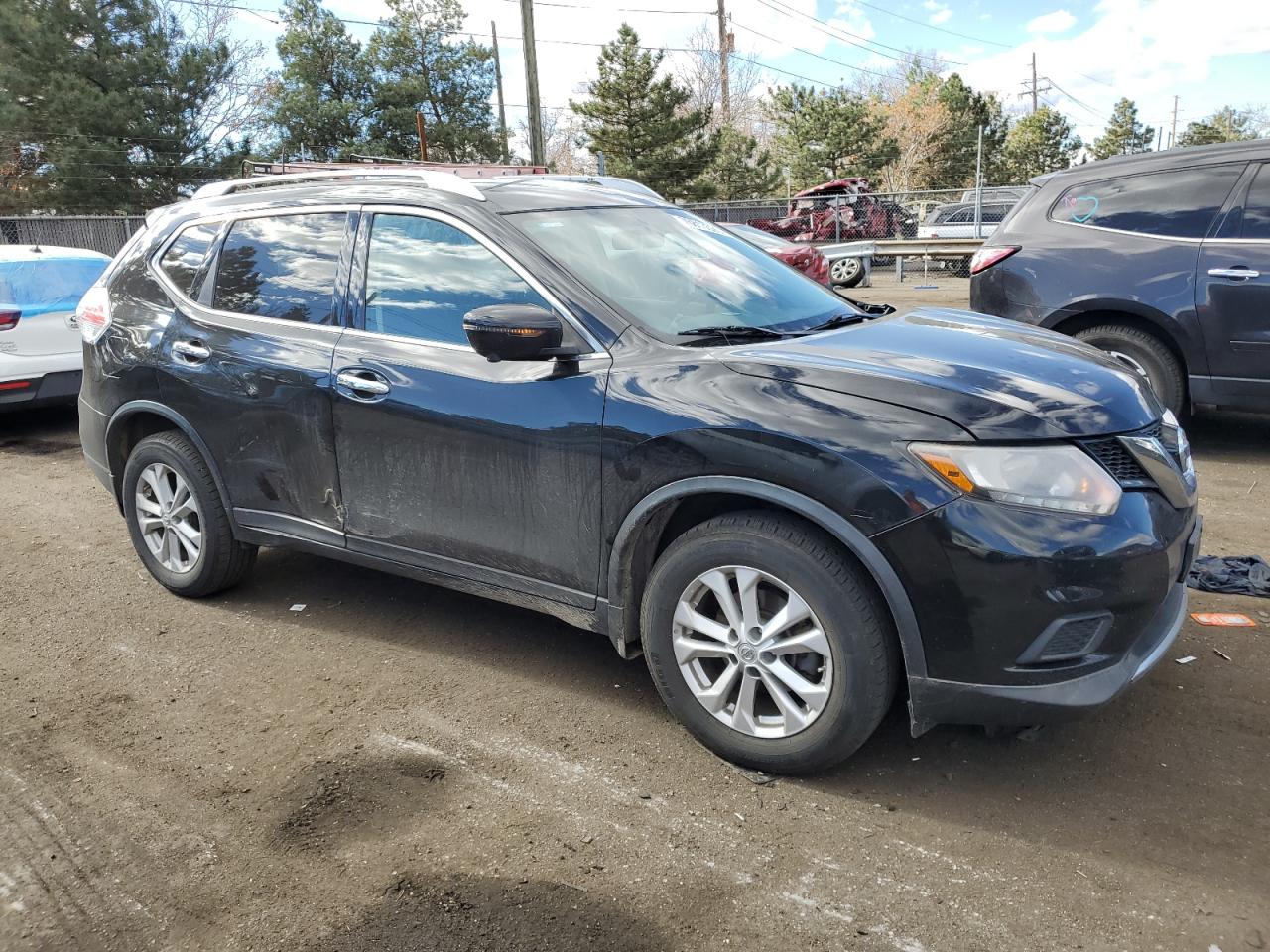 KNMAT2MV6GP604196 NISSAN ROGUE 2016