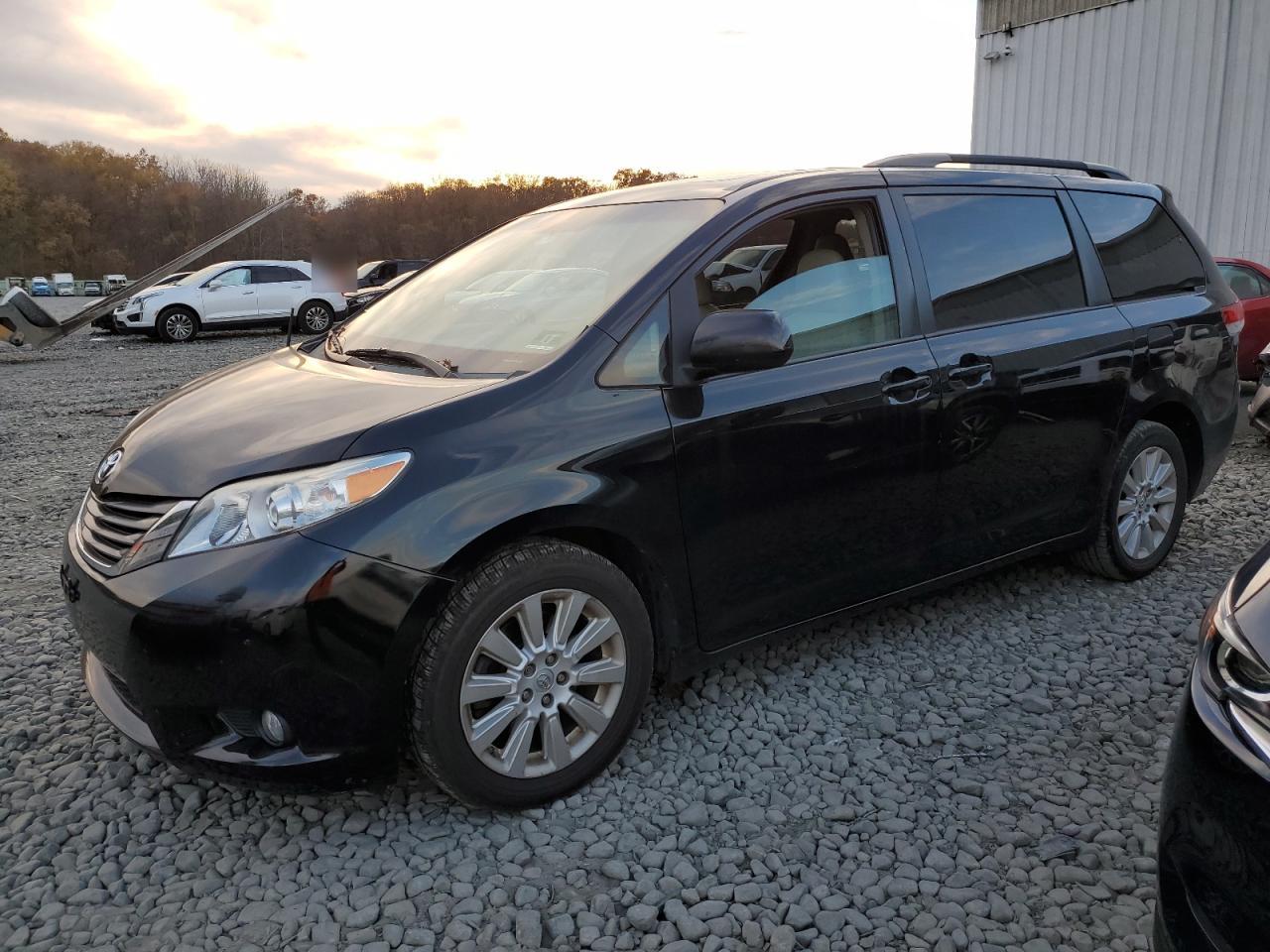 2014 Toyota Sienna Xle vin: 5TDDK3DCXES075066