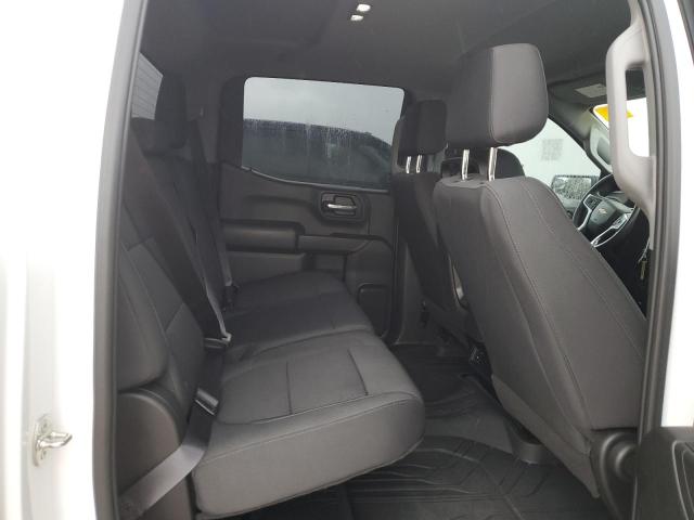 2022 Chevrolet Silverado - Image 10
