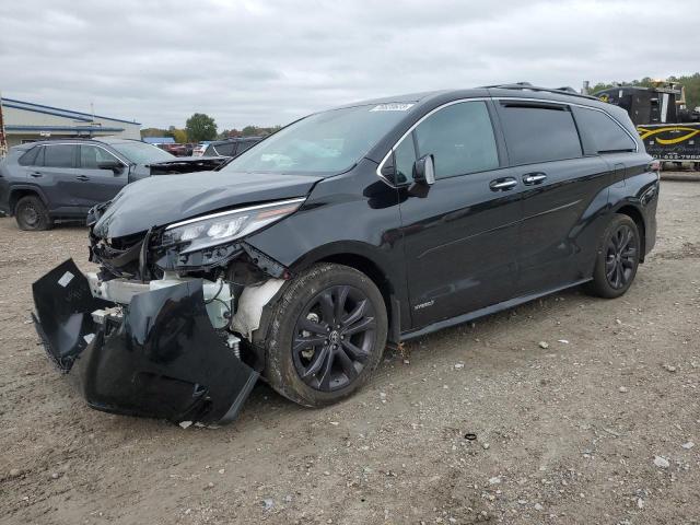 2021 Toyota Sienna XSE