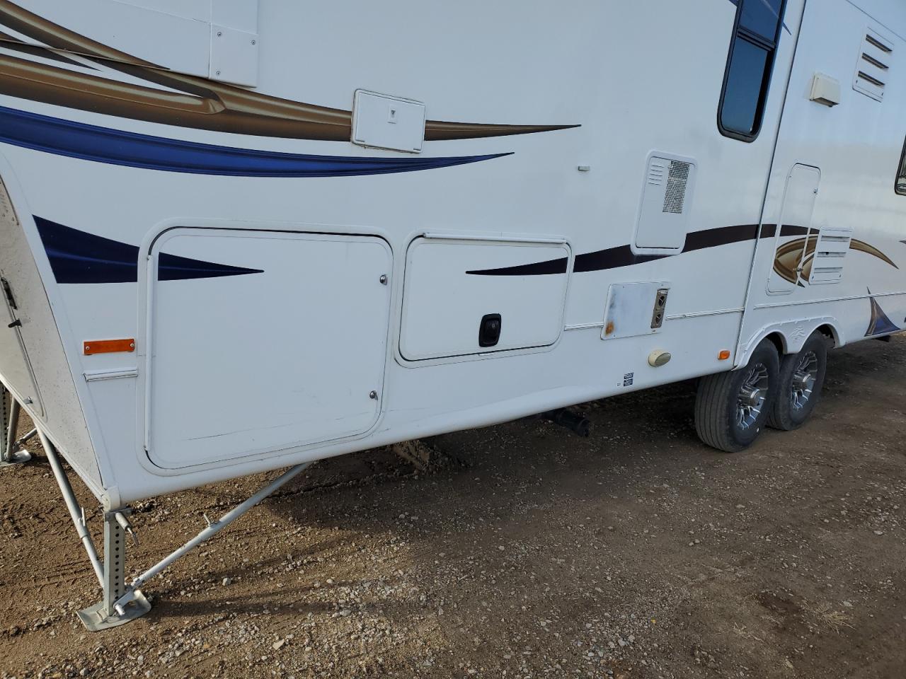 2012 Heart Land Trailer vin: 5SFSG3429CE237009