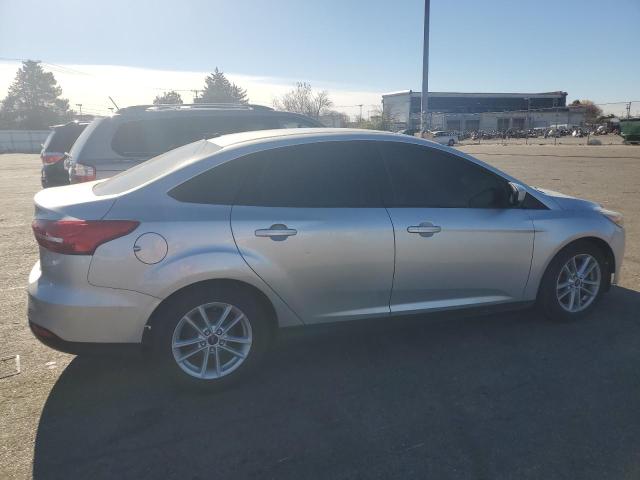 Vin: 1fadp3f26jl330397, lot: 76404863, ford focus se 20183