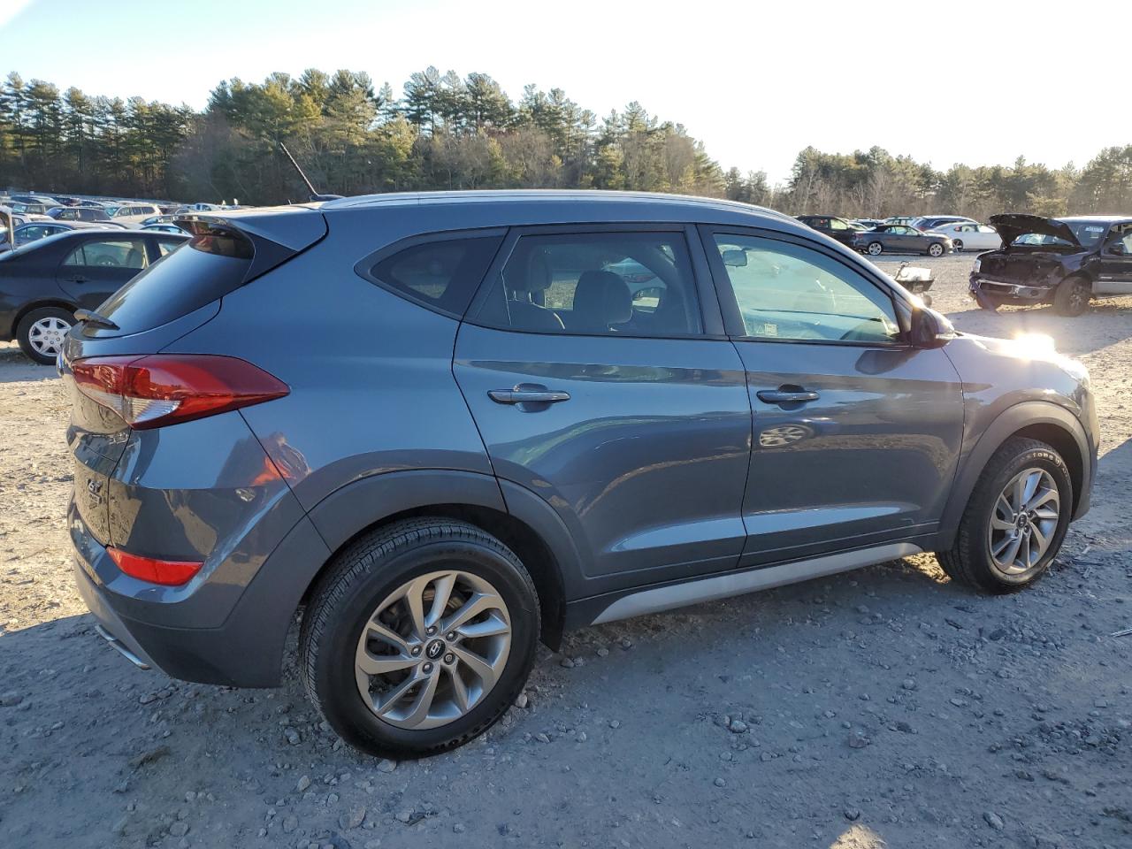 Lot #2208758640 2017 HYUNDAI TUCSON LIM