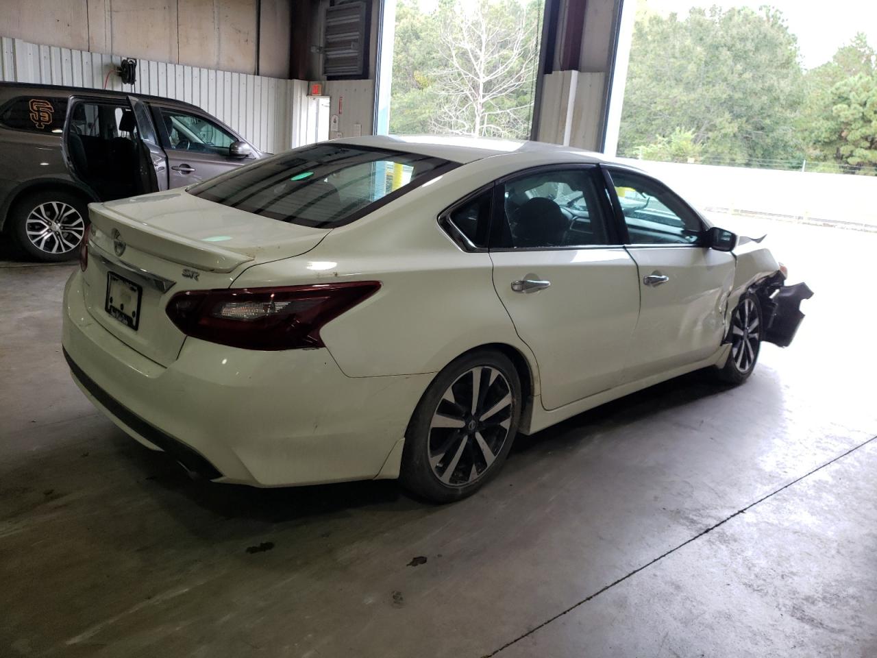1N4AL3AP6JC119069 NISSAN ALTIMA 2018