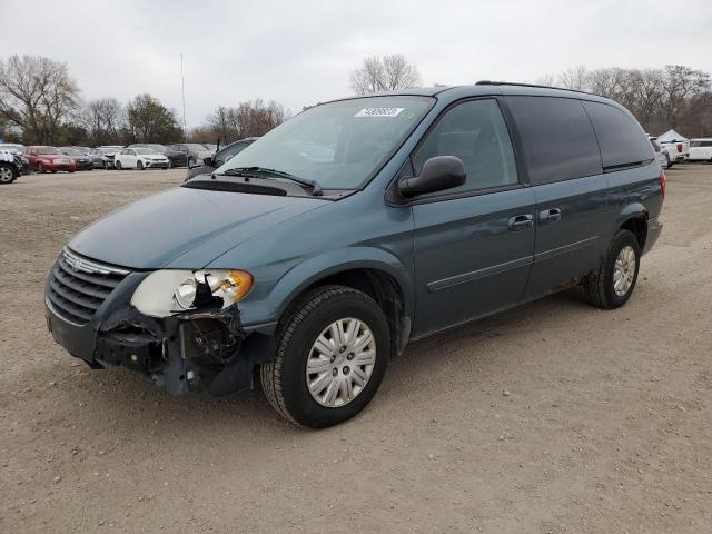 2005 Chrysler Town & Country LX