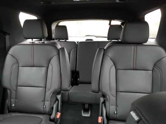  CHEVROLET TRAVERSE 2023 Чорний