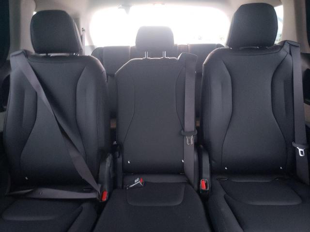 KNDNB4H3XN6132533 KIA Carnival Lx