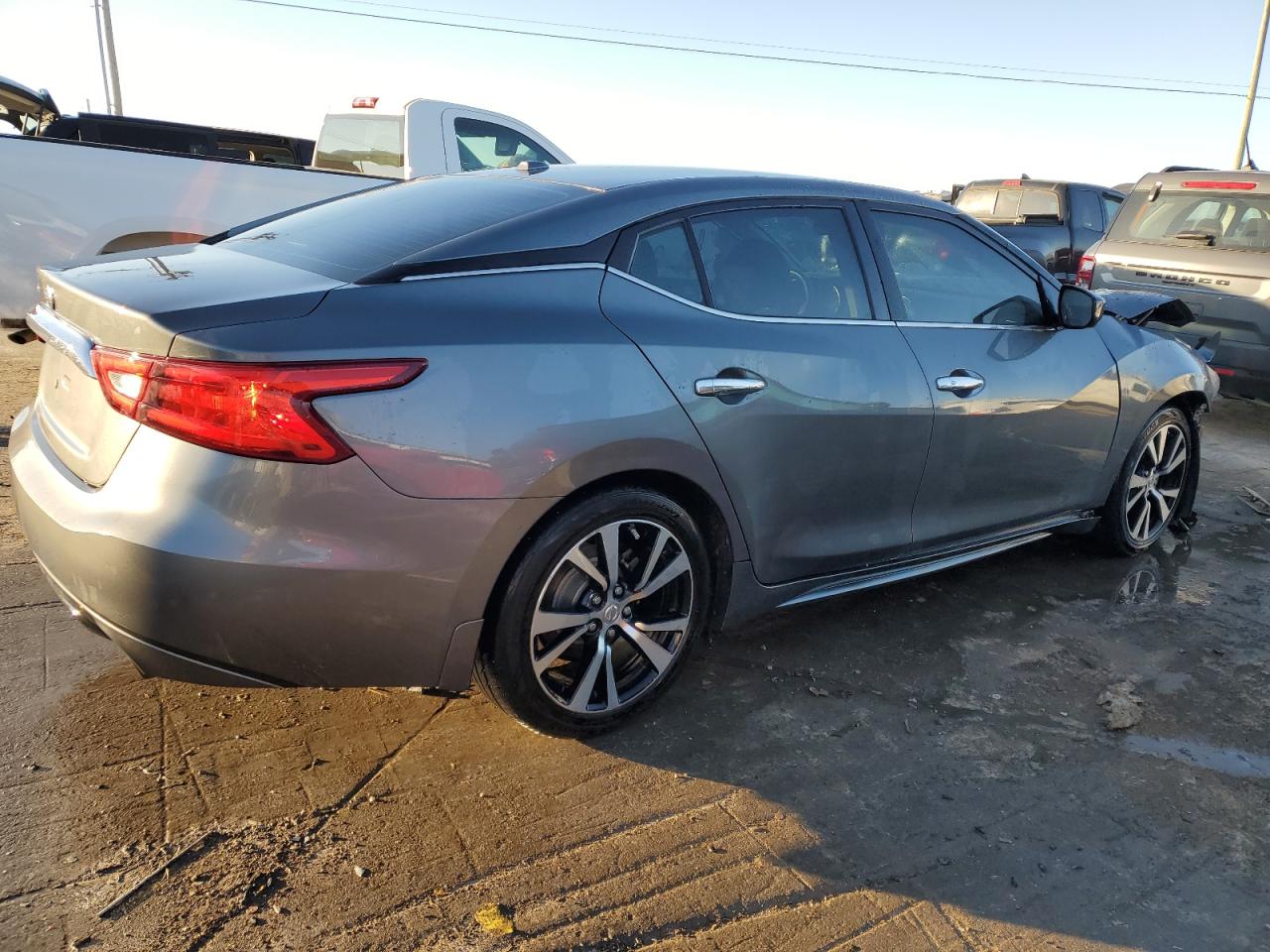 1N4AA6AP2JC368802 NISSAN MAXIMA 2018