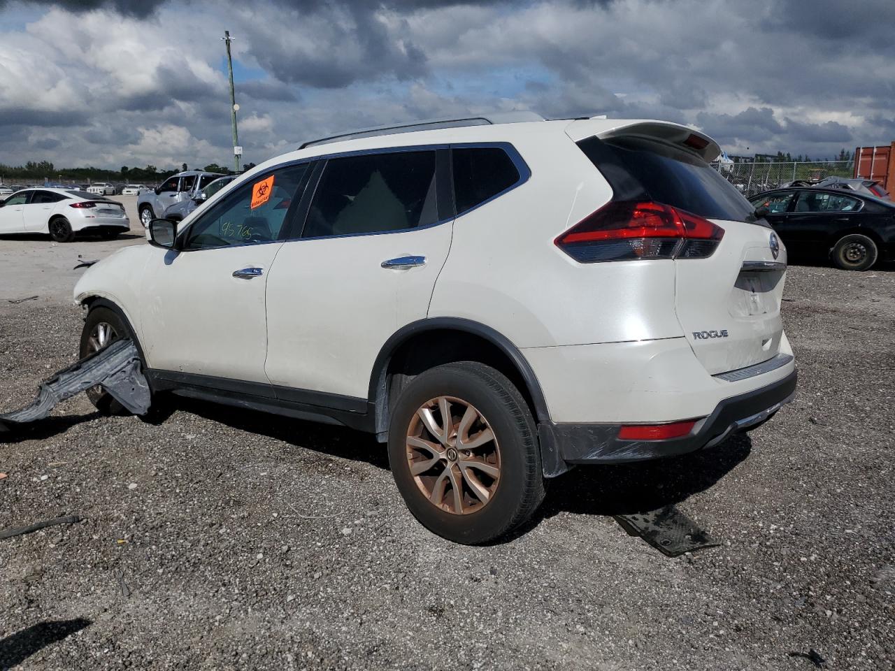 5N1AT2MT5JC800851 NISSAN ROGUE 2018