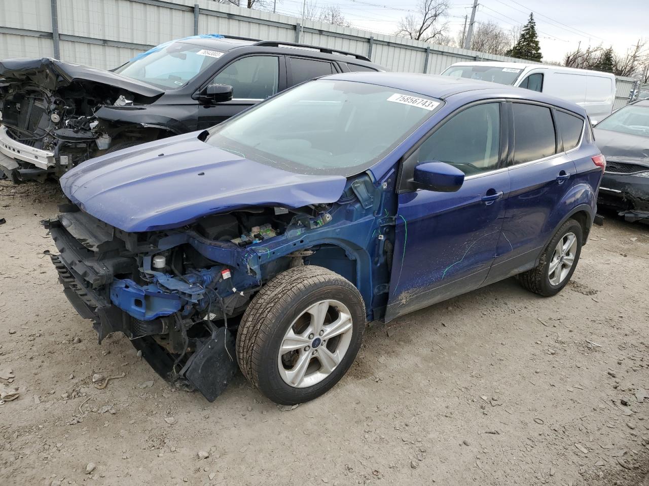 1FMCU9G93FUA44839 2015 Ford Escape Se