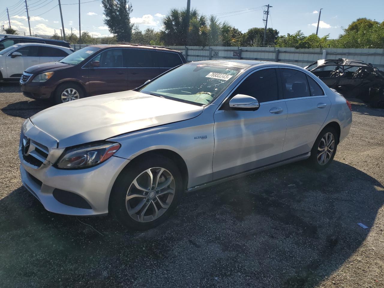 2015 Mercedes-Benz C 300 4Matic vin: 55SWF4KB0FU001124