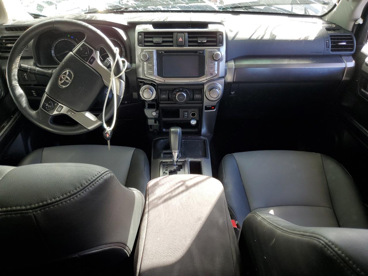JTEZU5JR3K5205402 TOYOTA 4RUNNER 2019