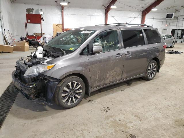 2018 Toyota Sienna LE