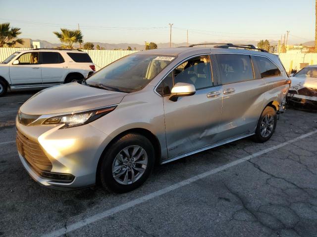 2021 Toyota Sienna LE