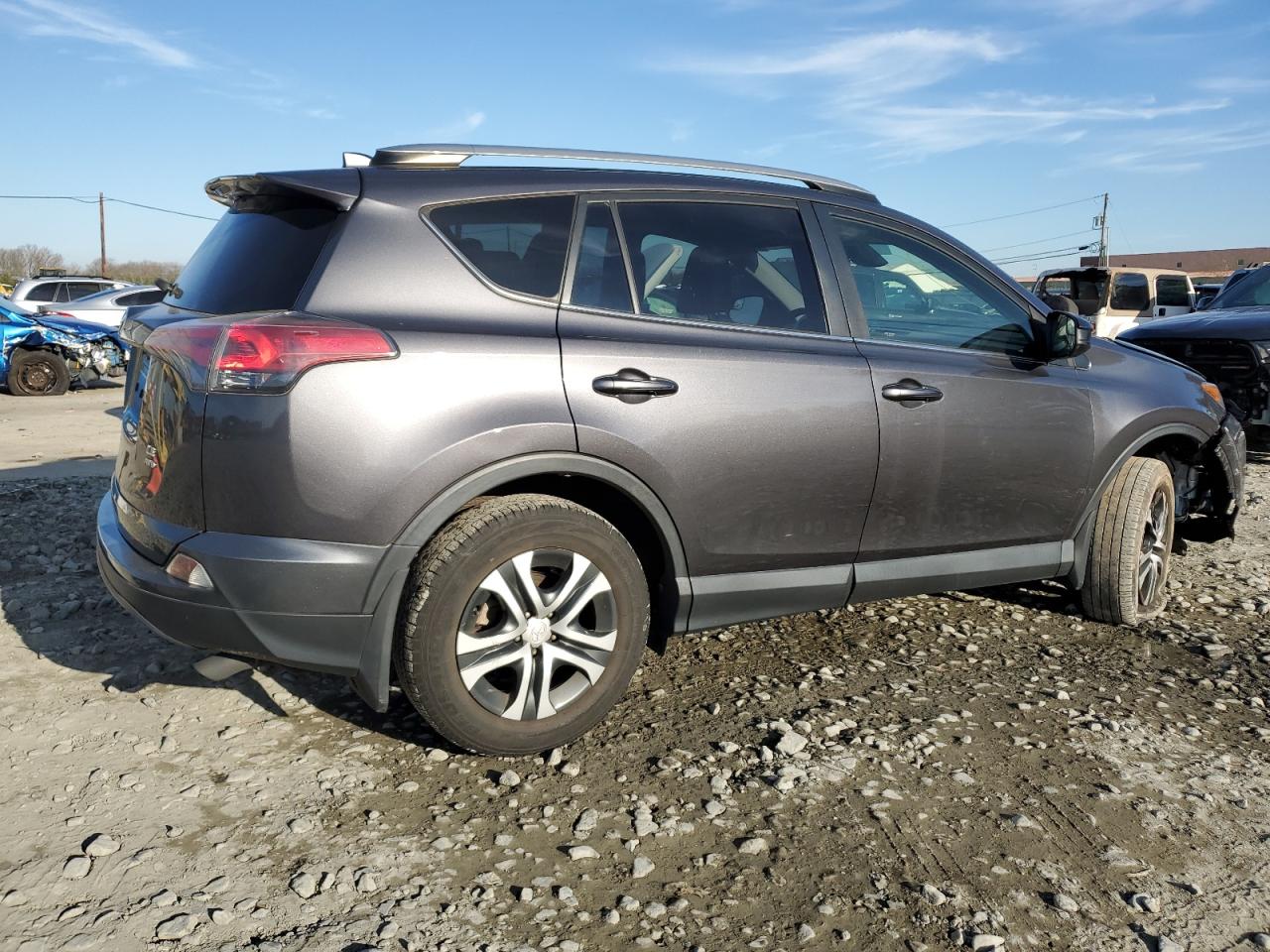 JTMBFREV2JJ735624 TOYOTA RAV4 2018