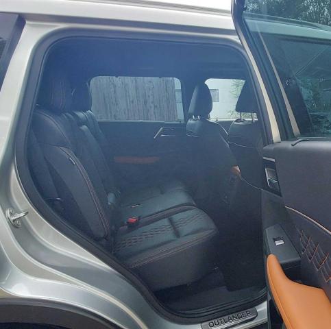 JA4J3VA86NZ086554 Mitsubishi Outlander Sel