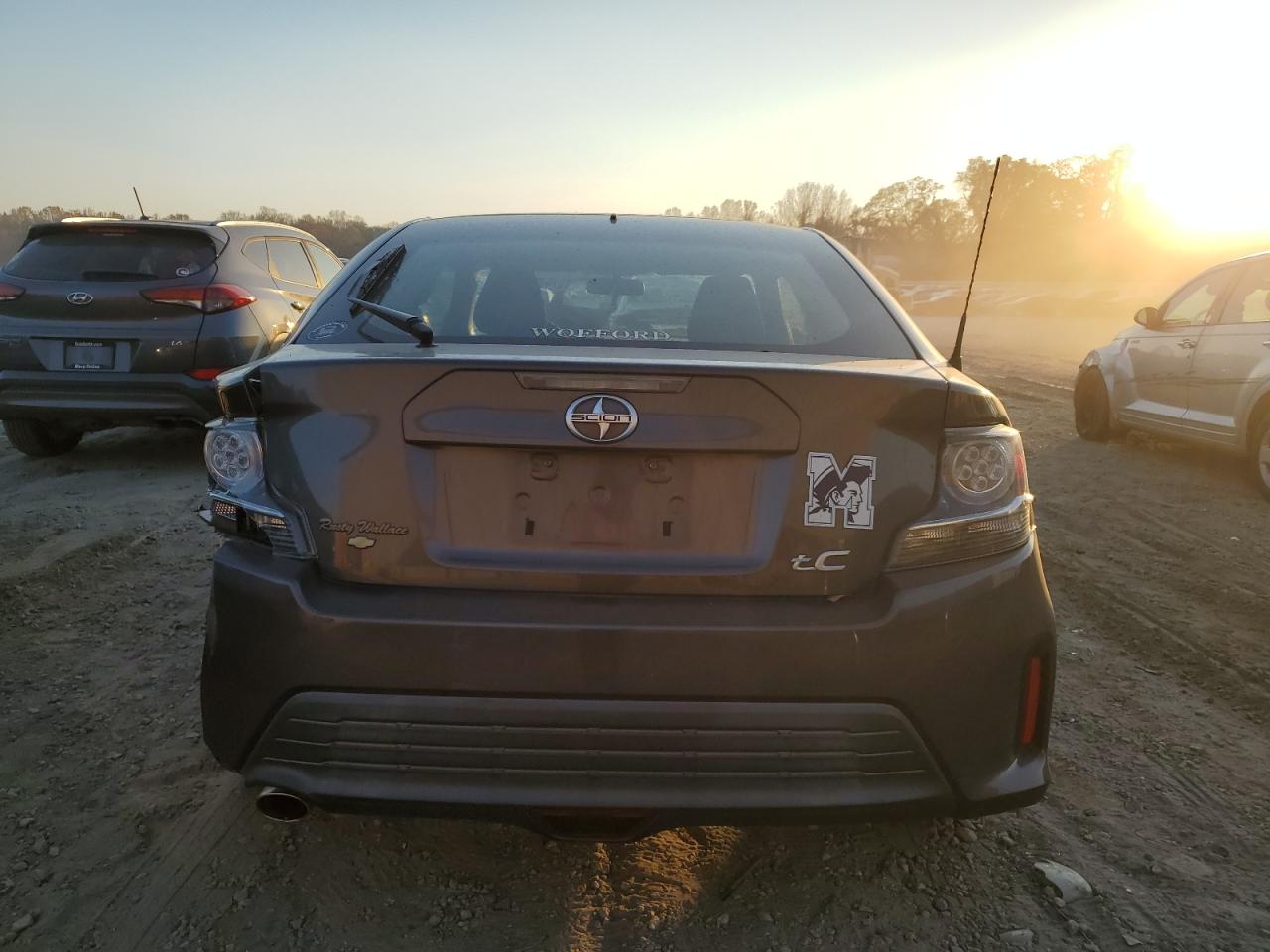 JTKJF5C72GJ024628 TOYOTA SCION 2016