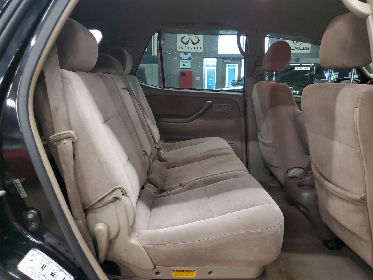 5tdbt44a45s250288 5TDBT44A45S250288 2005 Toyota Sequoia Sr5