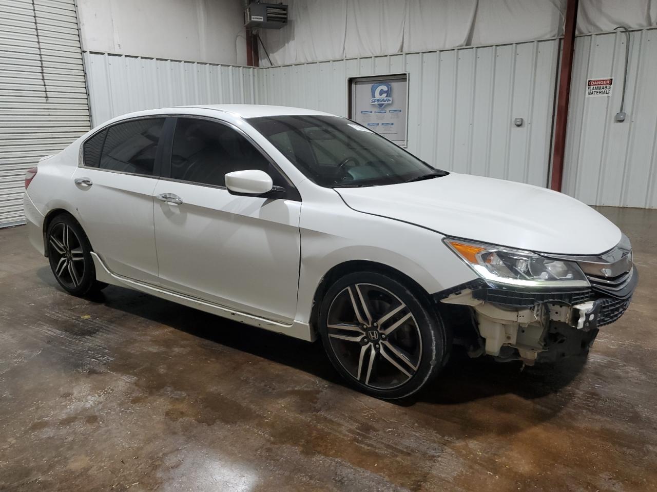 1HGCR2F58GA180478 HONDA ACCORD 2016