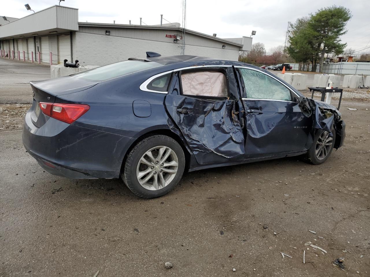 1G1ZE5ST1GF220972 CHEVROLET MALIBU 2016