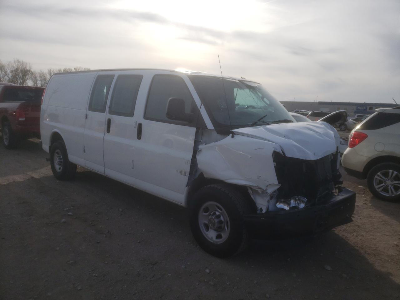 1GCWGBFB8L1266083 CHEVROLET EXPRESS 2020