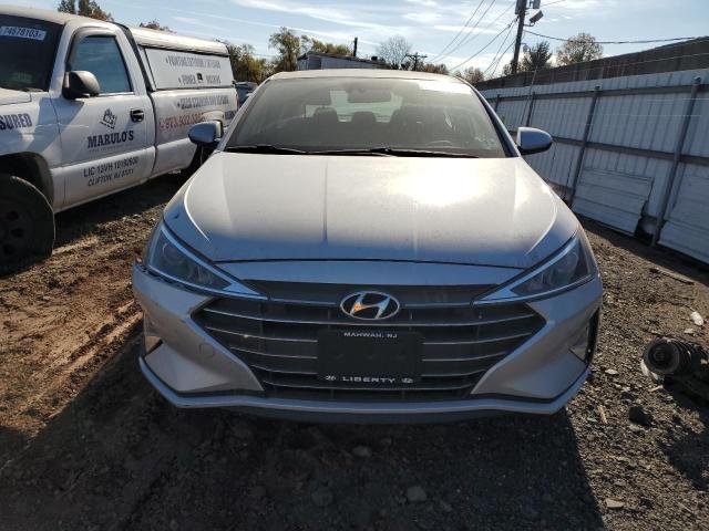  HYUNDAI ELANTRA 2019 Сріблястий