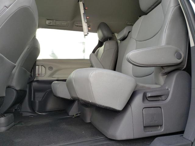 5TDYRKEC6MS043042 Toyota Sienna XLE 11