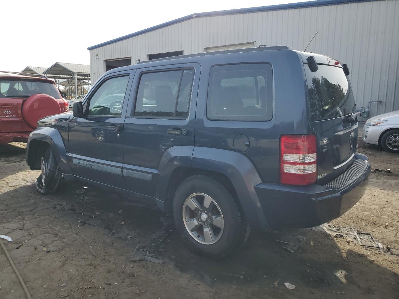 1J8GP28K38W232945 2008 Jeep Liberty Sport