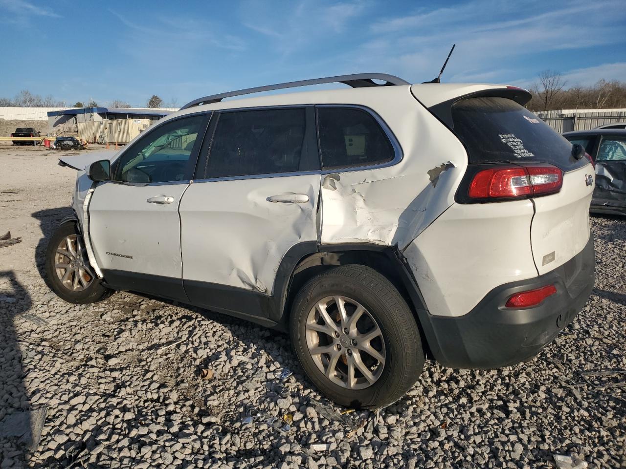 2014 Jeep Cherokee Latitude vin: 1C4PJLCS2EW106190