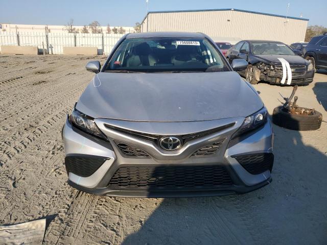  TOYOTA CAMRY 2021 Сріблястий