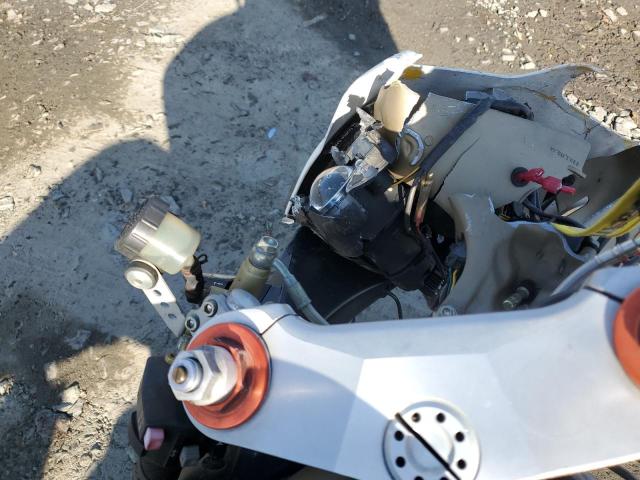 2000 DUCATI 748 - ZDM1SB3R2YB012806