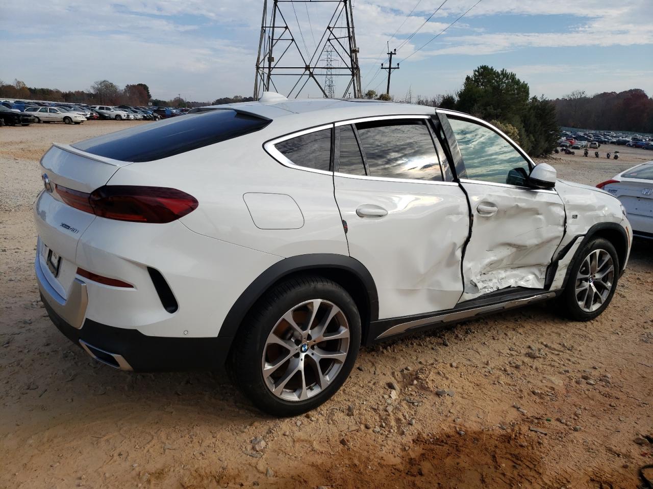 2021 BMW X6 xDrive40I vin: 5UXCY6C03M9F01259