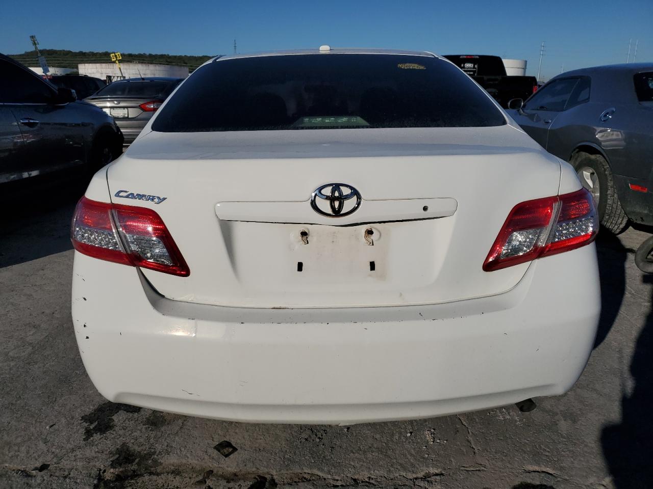 4T1BF3EK1AU557394 2010 Toyota Camry Base