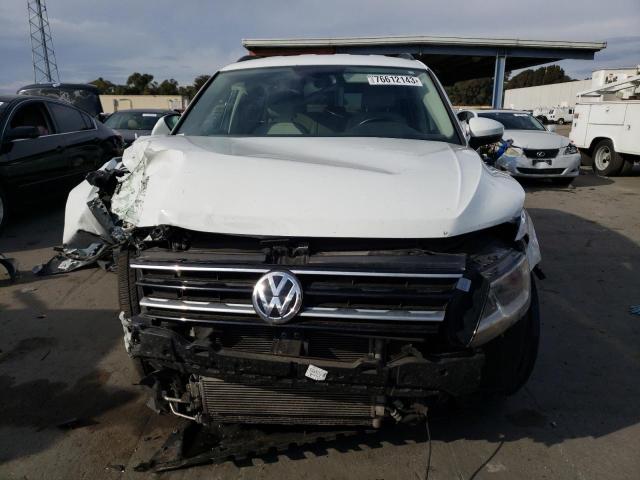 2018 VOLKSWAGEN TIGUAN SE - 3VV2B7AX2JM218741