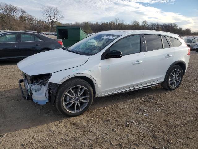 2015 Volvo V60 Cross Country Platinum