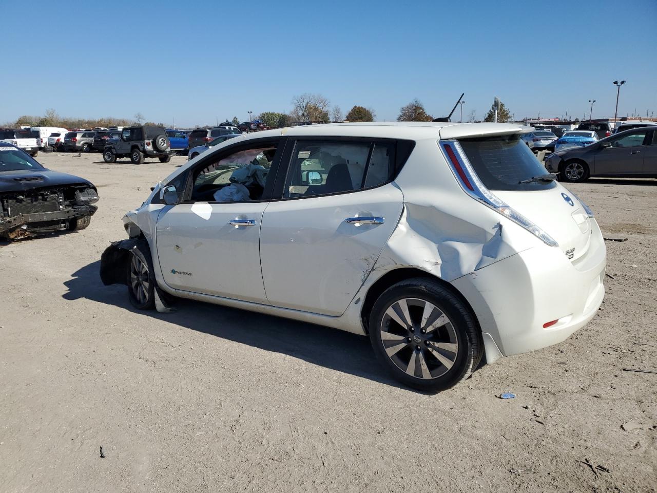 1N4BZ0CP6HC302643 NISSAN LEAF 2017
