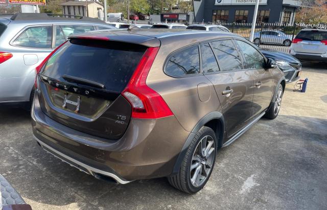 YV4612HM6F1001941 Volvo V60 Cross Country Platinum