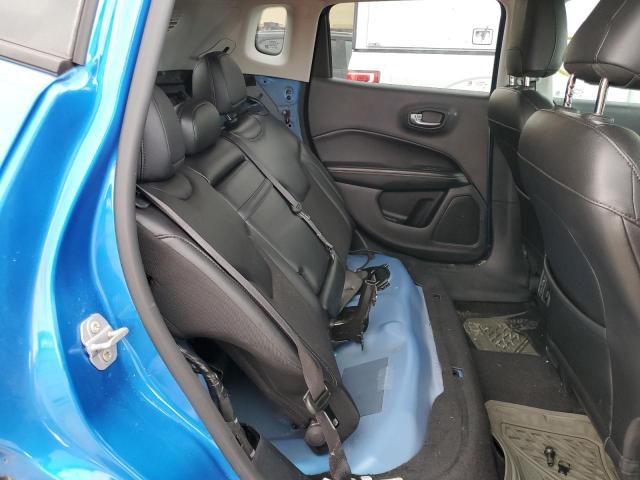 3C4NJCBB0JT155879 Jeep Compass Latitude